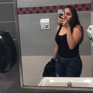 Meet your Posher, Salma